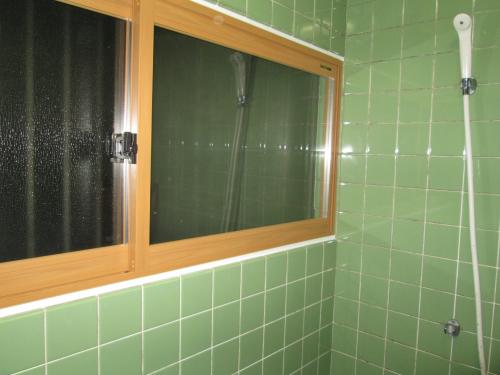 お風呂の冷んやりを軽減する浴室内窓を設置！　奈良市O様邸